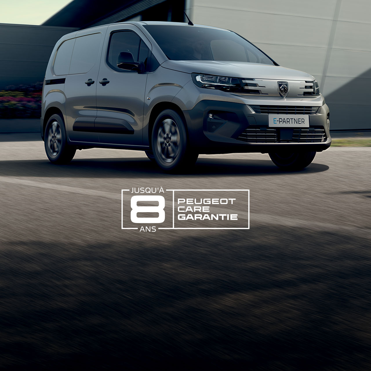 New PEUGEOT E-PARTNER front view for charging