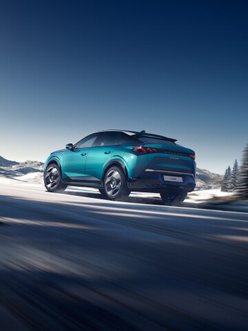PEUGEOT E-3008 Dual Motor Launch Edition on the road