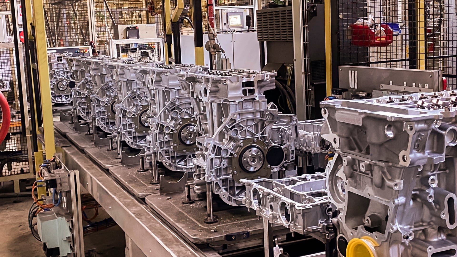 Production du moteur Turbo 100 en usine